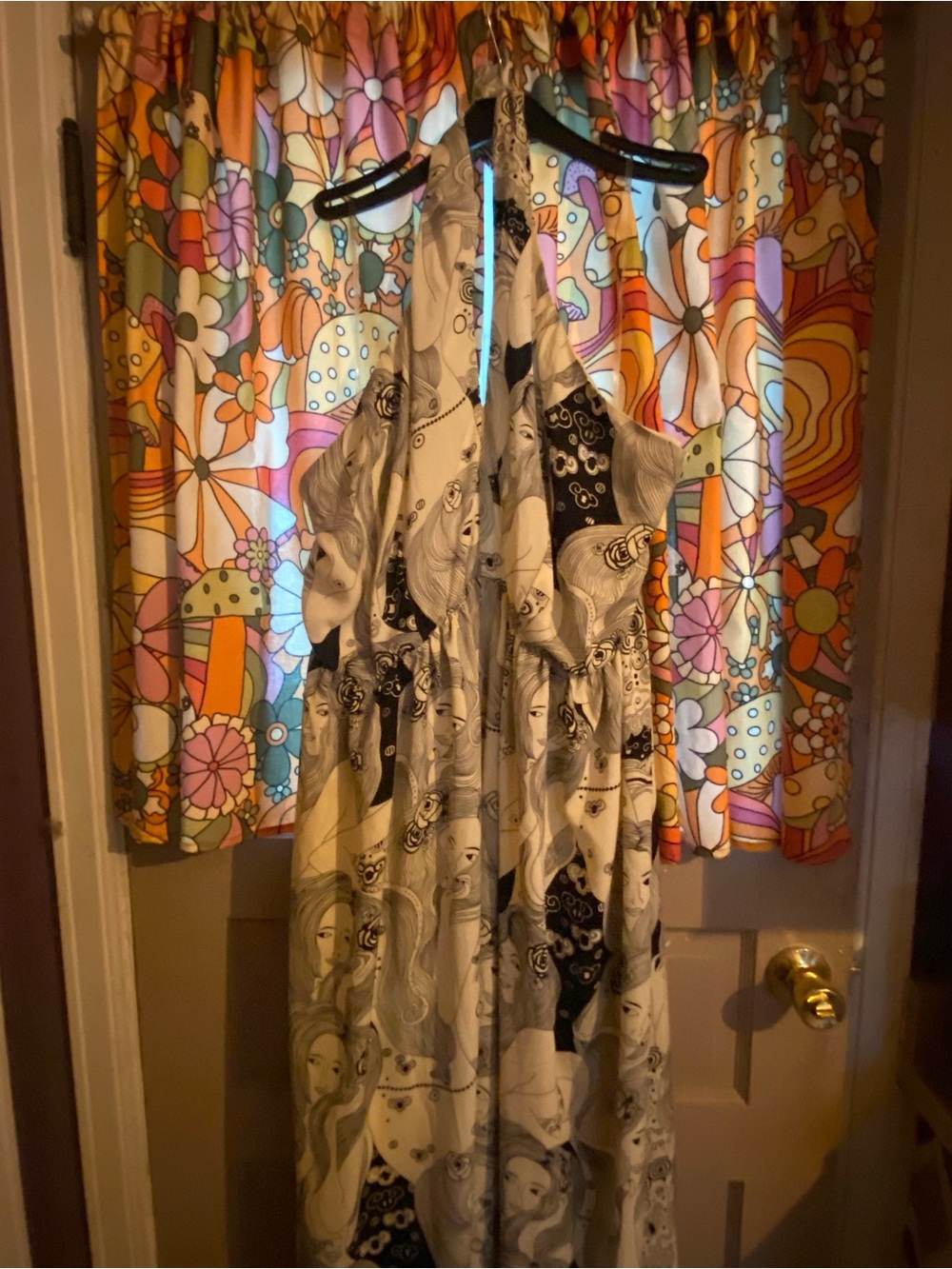Unique Vintage Cream & Black Halter Maxi Dress 70s ladies NWT no belt - Picture 2 of 12